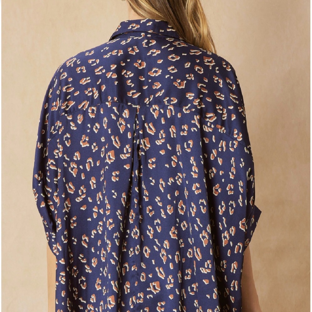 Entro Womens Blue Brown Animal Print Short Sleeve Button Up Blouse 1X - Picture 3 of 8